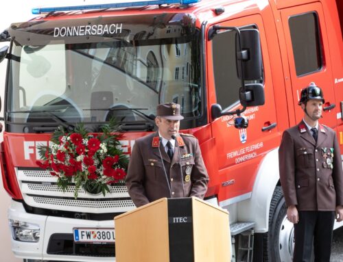 Florianitag des Abschnitts Irdning und Fahrzeugsegnung bei der Feuerwehr Donnersbach